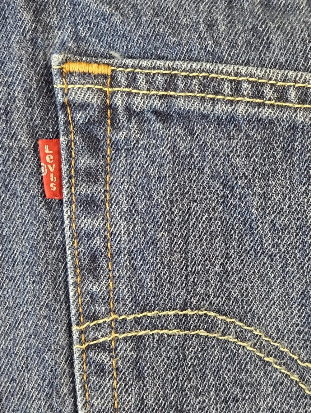 Levi's 505 Men’s Medium Wash Jeans 40x32
